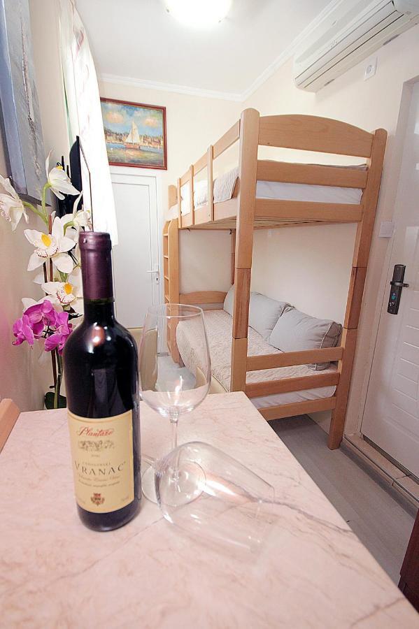 Ferienwohnung Studio Apartman Sveti Stefan Exterior foto
