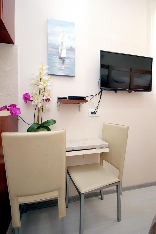 Ferienwohnung Studio Apartman Sveti Stefan Exterior foto